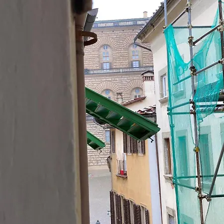 Sdrucciolo Dei Pitti Third Floor Apartment Florence