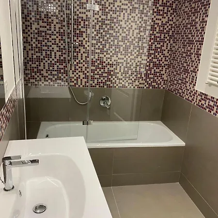 Sdrucciolo Dei Pitti Third Floor Apartment